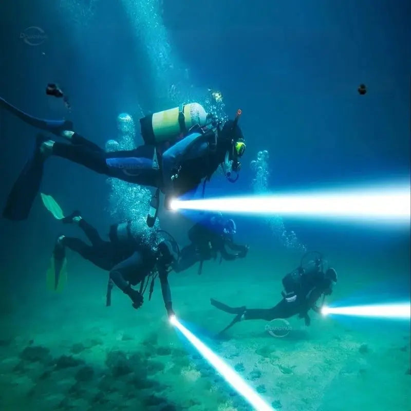 Lampe de poche de plongée XHP70 - Éclairage submersible puissant
